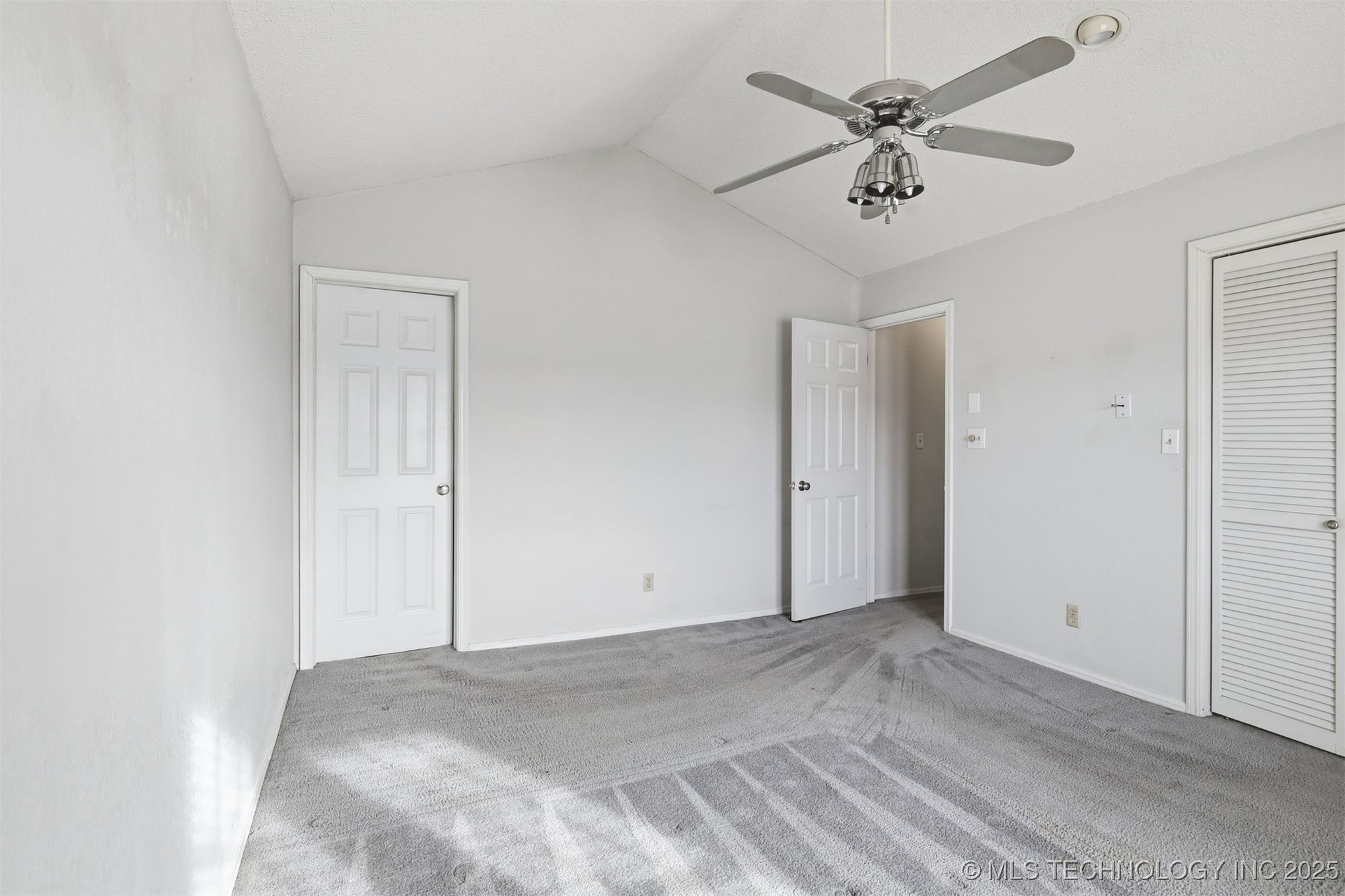 6326 E 89th Place 1006