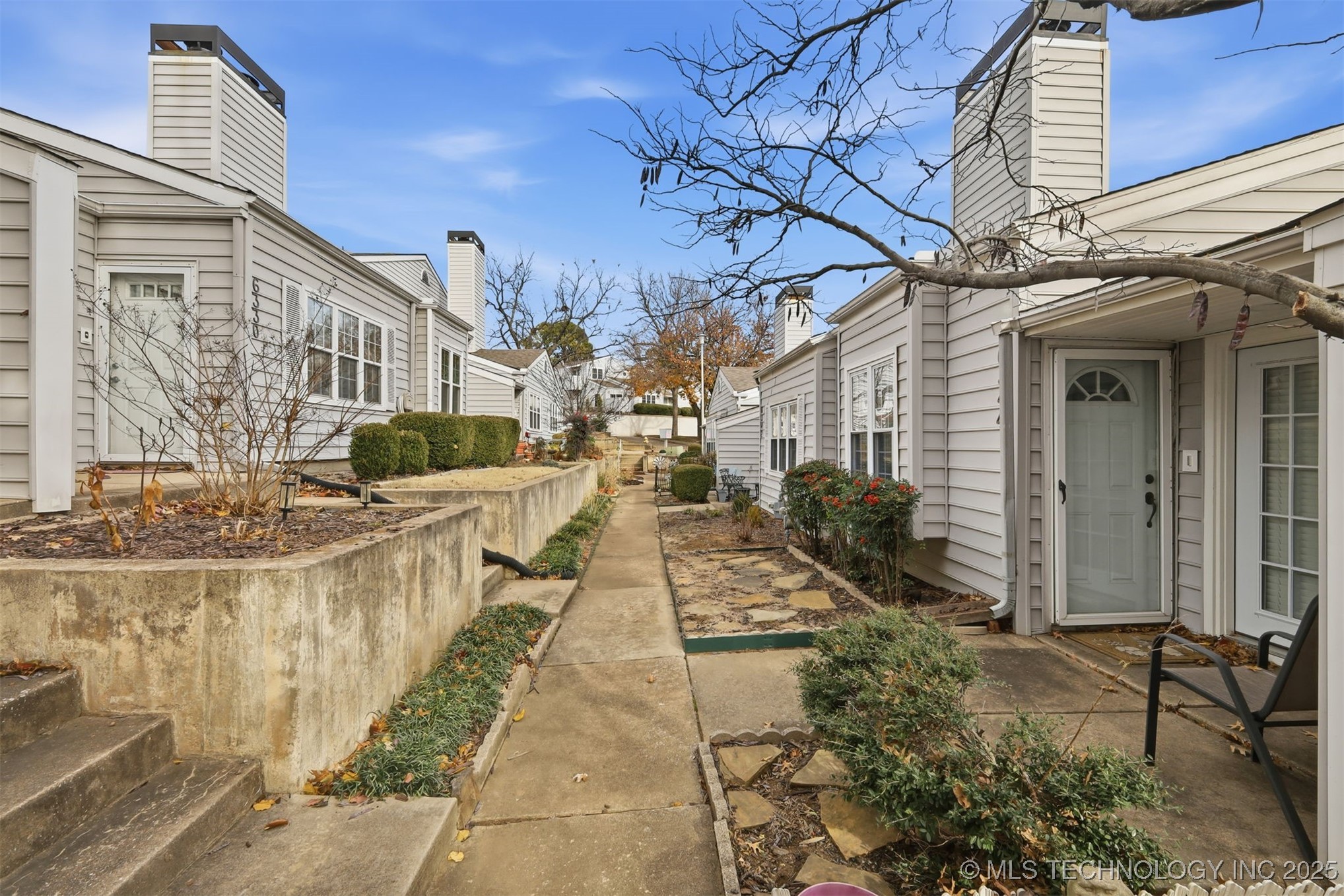 6326 E 89th Place 1006