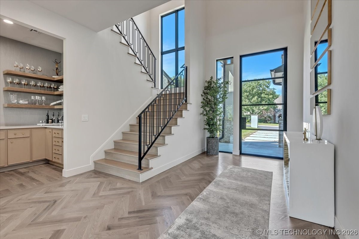 5835 E 139th Street S