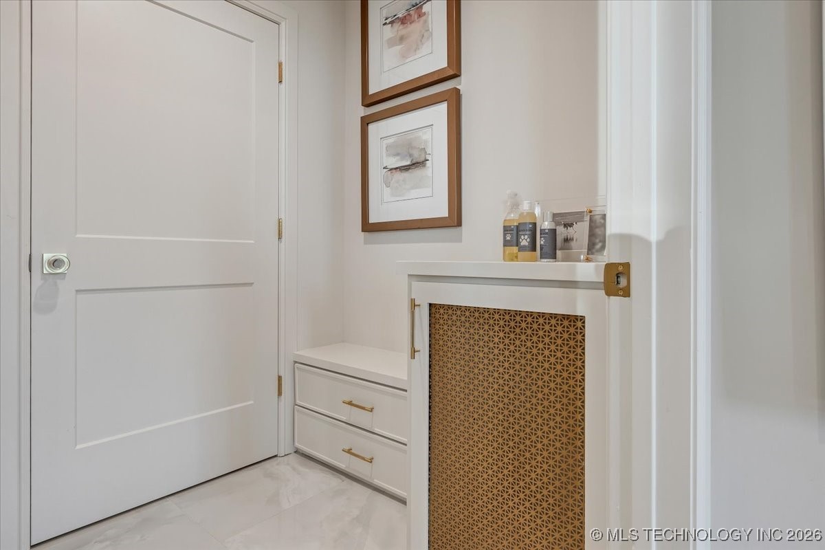 5835 E 139th Street S