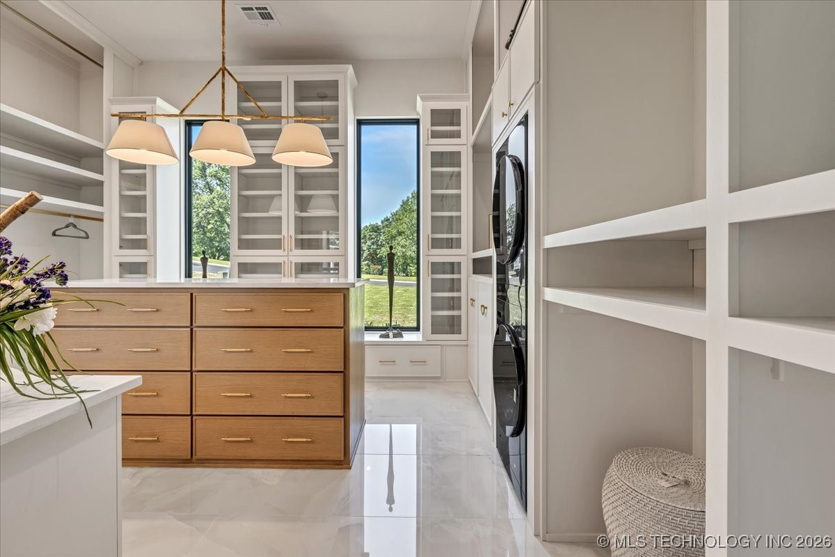 5835 E 139th Street S