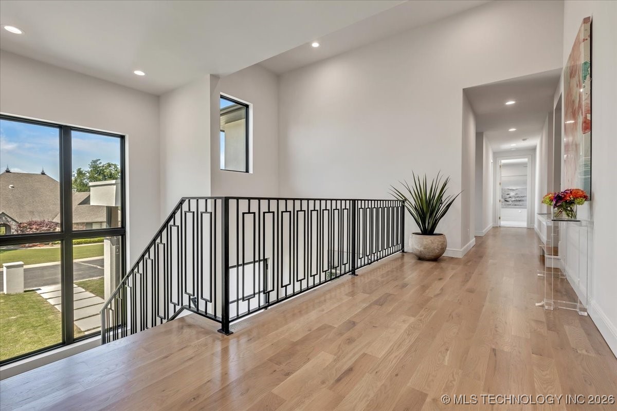 5835 E 139th Street S