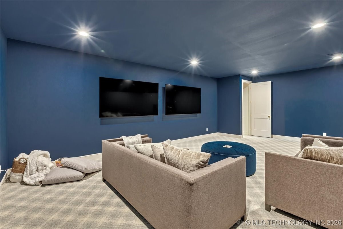 5835 E 139th Street S