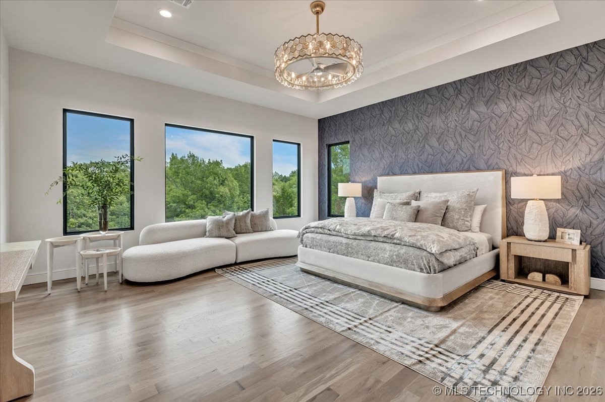 5835 E 139th Street S