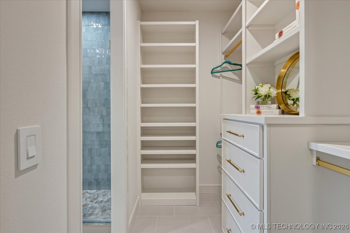 5835 E 139th Street S