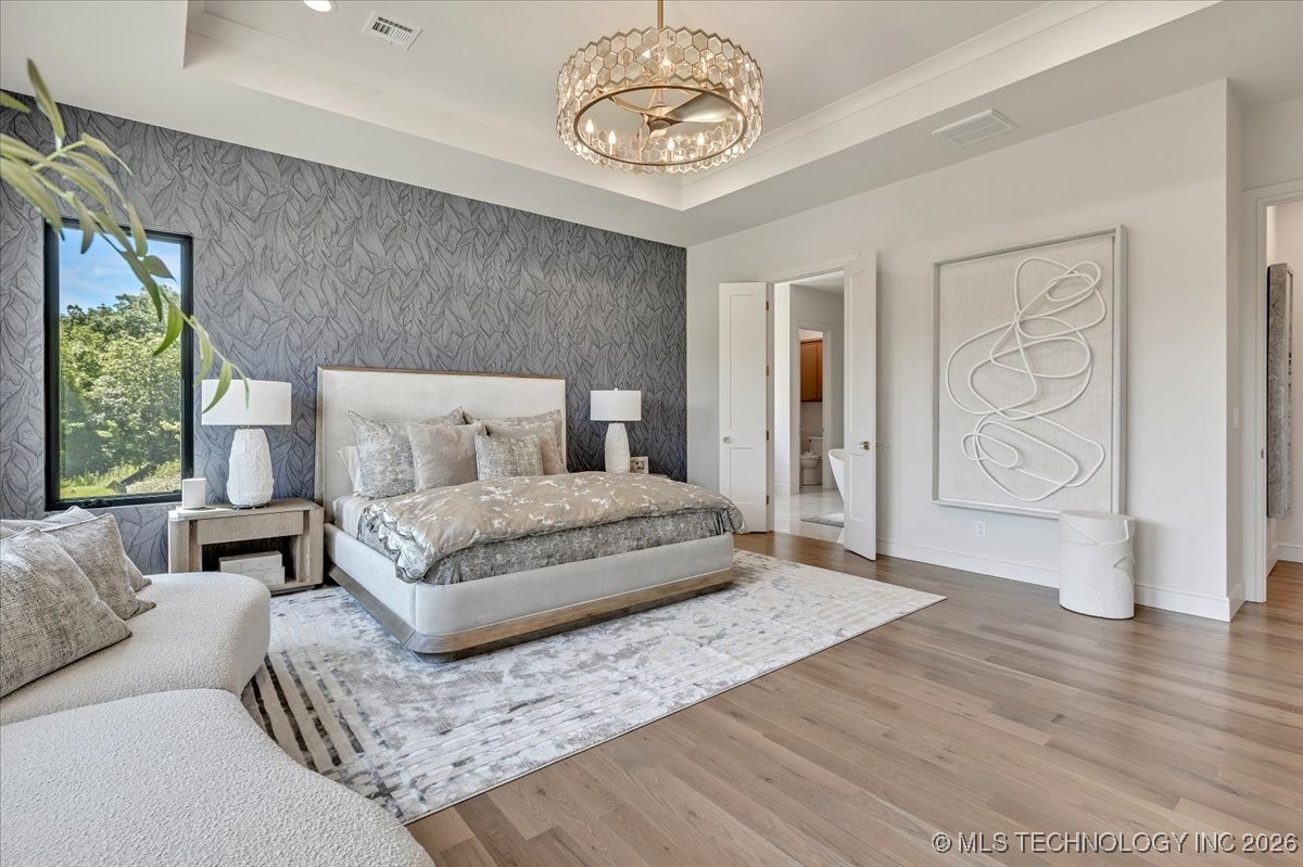 5835 E 139th Street S