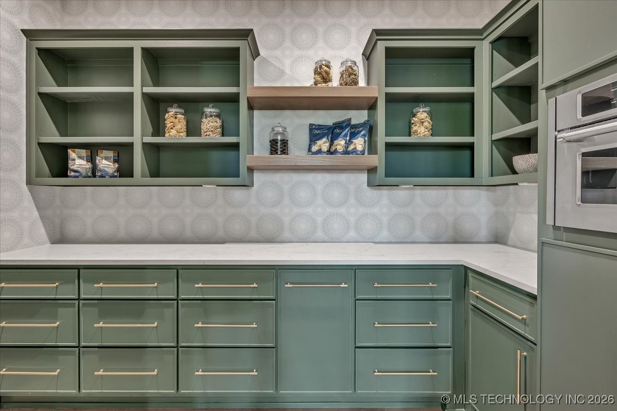 5835 E 139th Street S