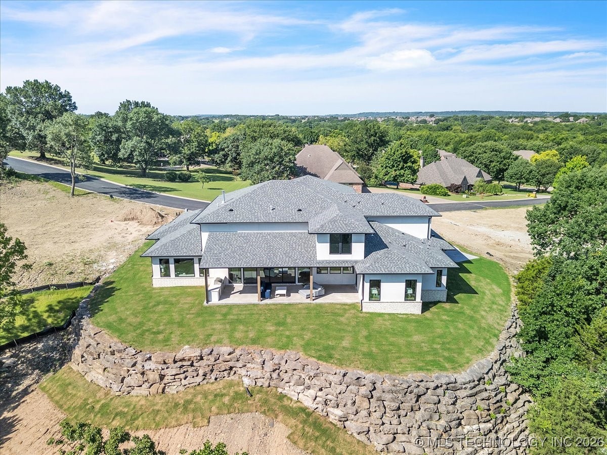 5835 E 139th Street S