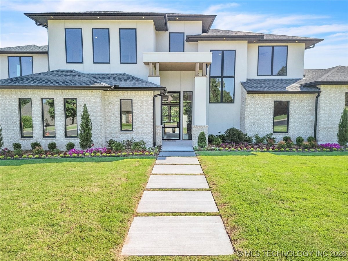 5835 E 139th Street S