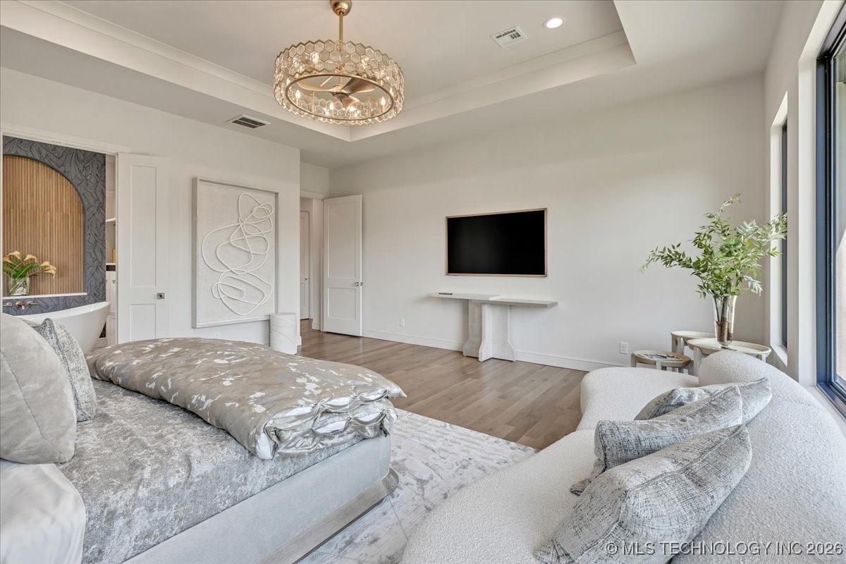 5835 E 139th Street S