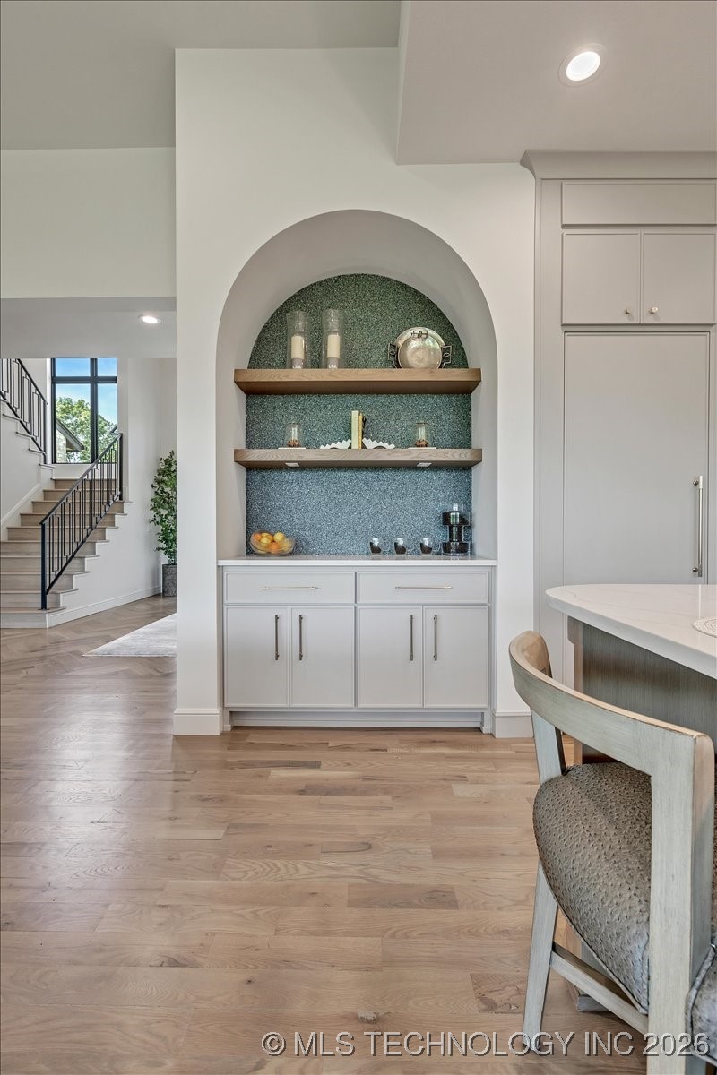 5835 E 139th Street S