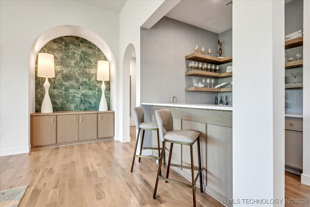 5835 E 139th Street S