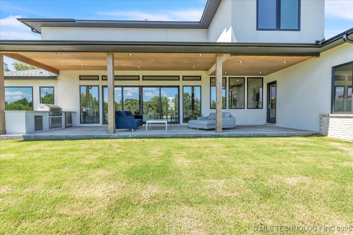 5835 E 139th Street S