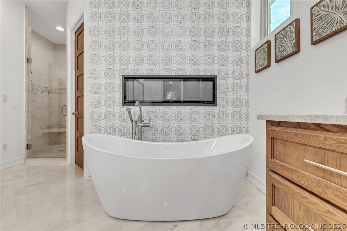 6133 E 138th Street S