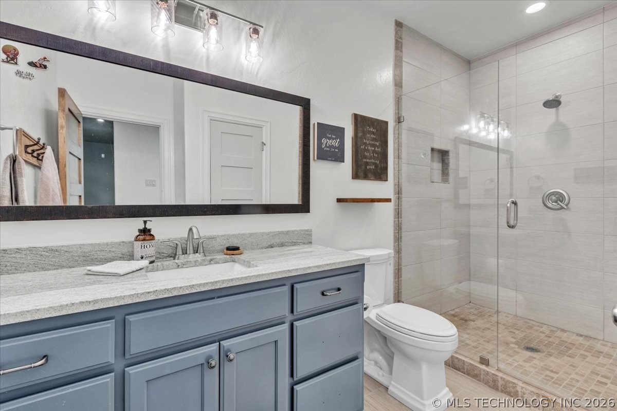 6133 E 138th Street S