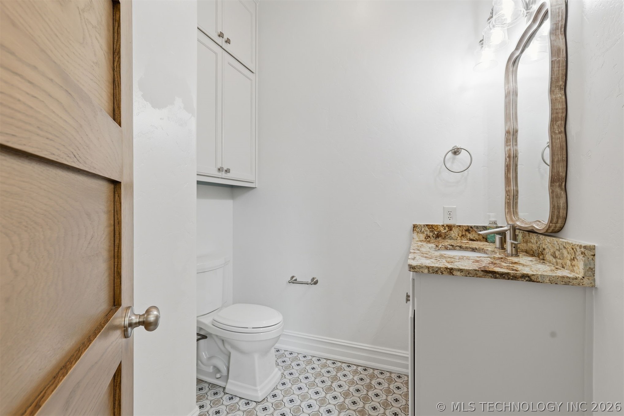 6133 E 138th Street S