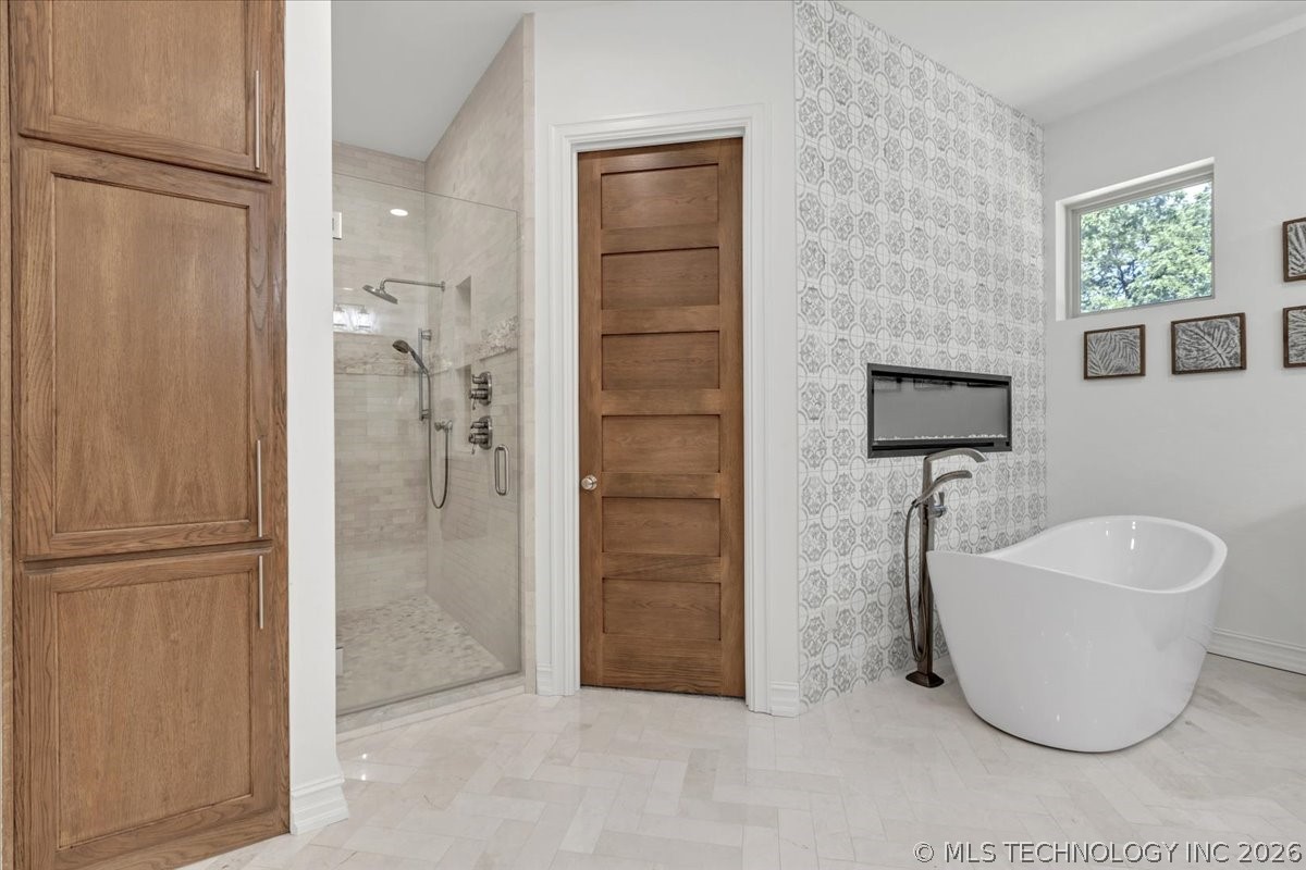 6133 E 138th Street S