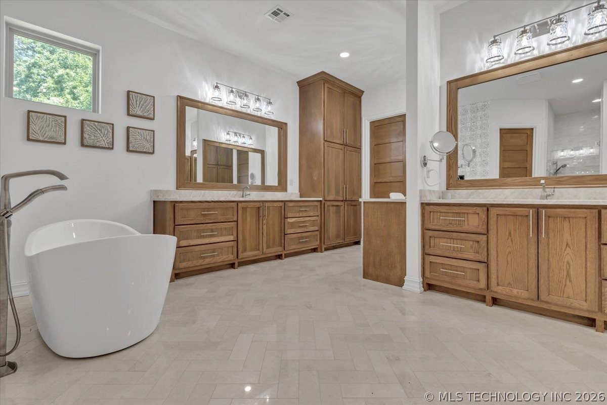 6133 E 138th Street S