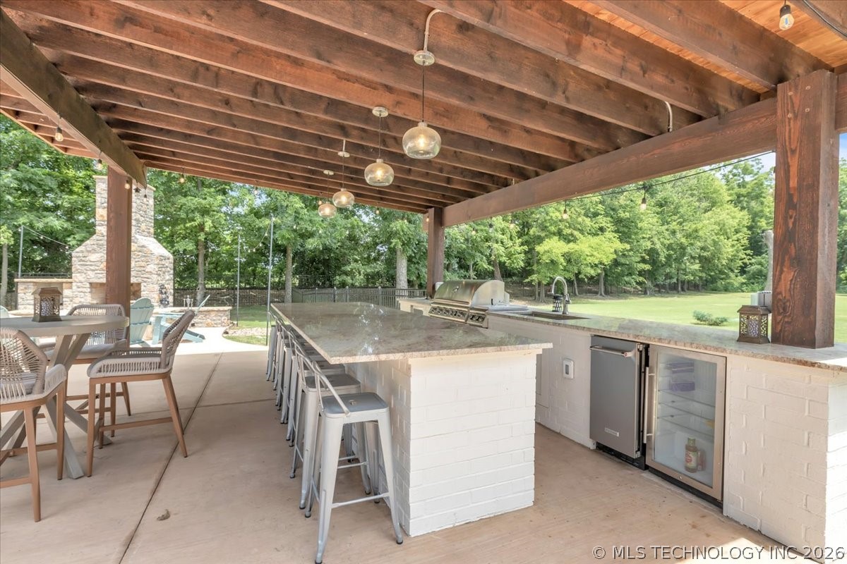 6133 E 138th Street S