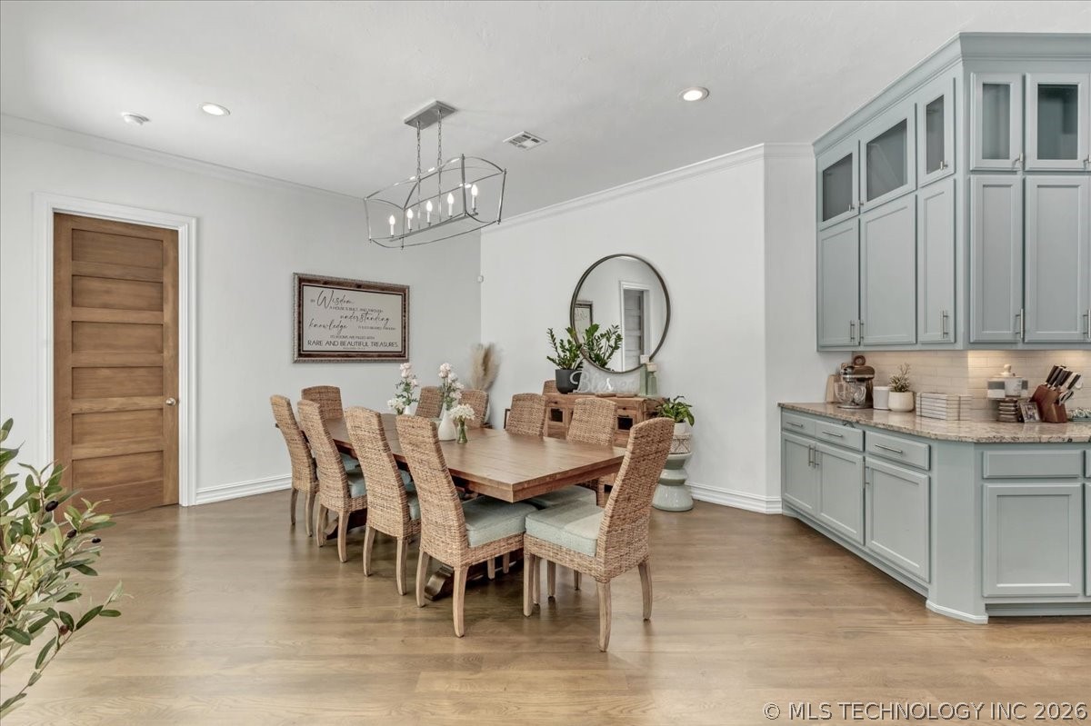 6133 E 138th Street S