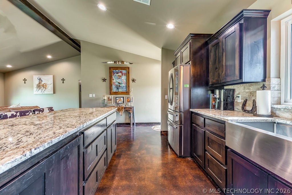 6946 County Road 3430