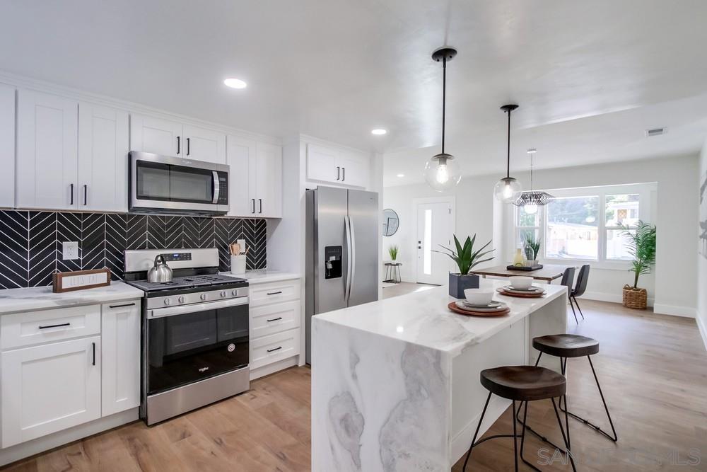 3003 Reynard Way
