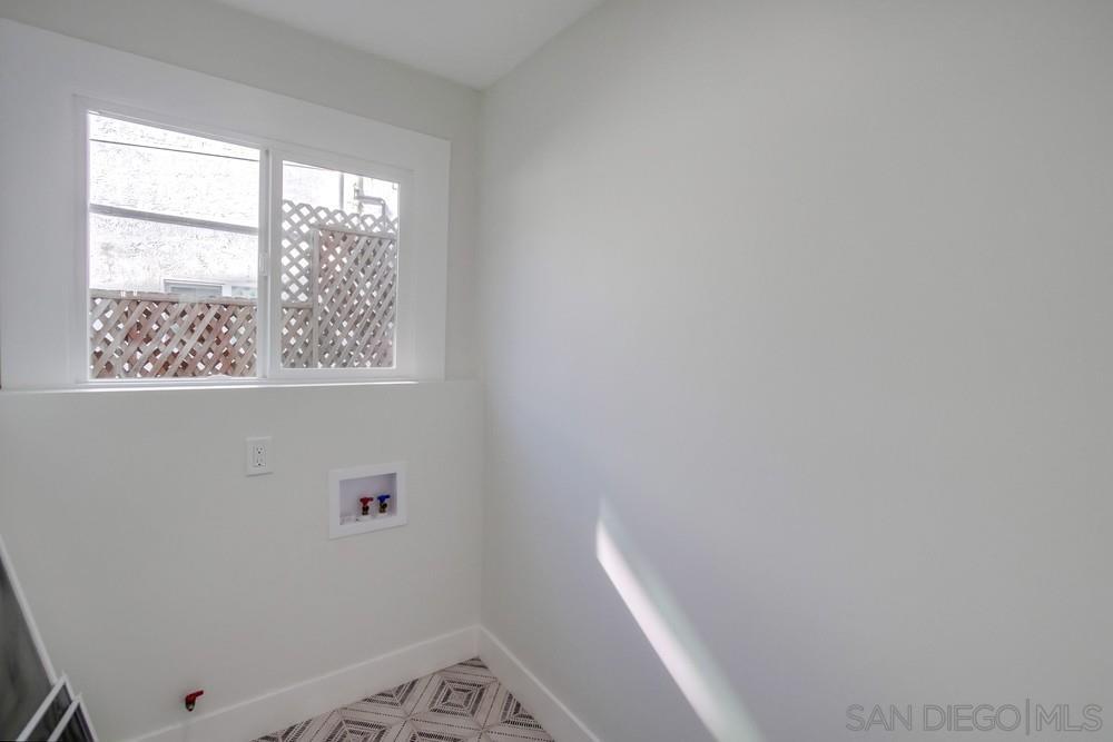 3003 Reynard Way