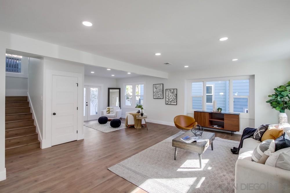 3003 Reynard Way
