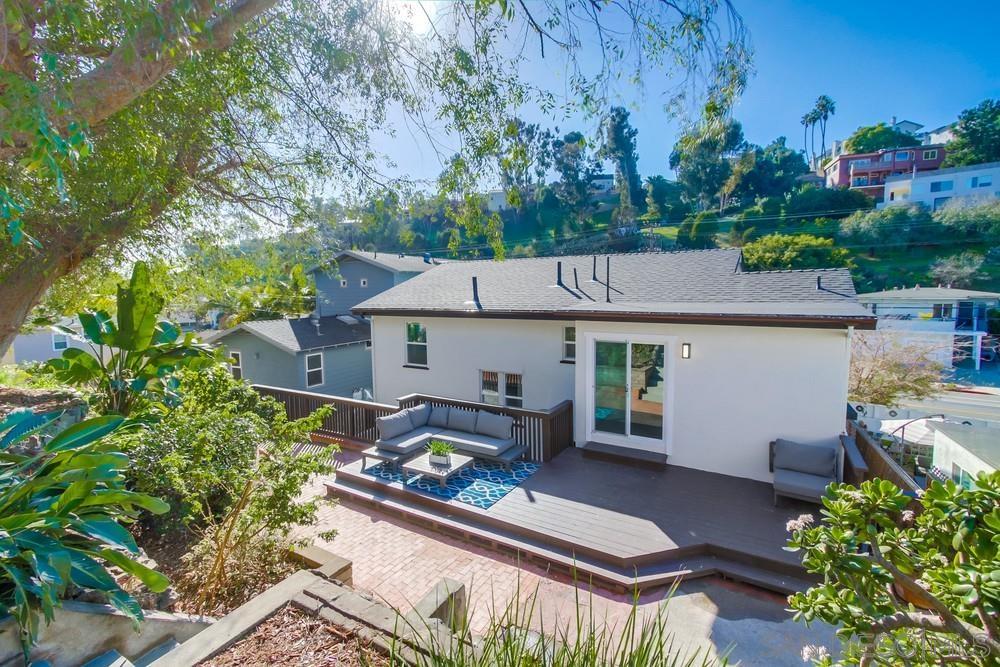 3003 Reynard Way