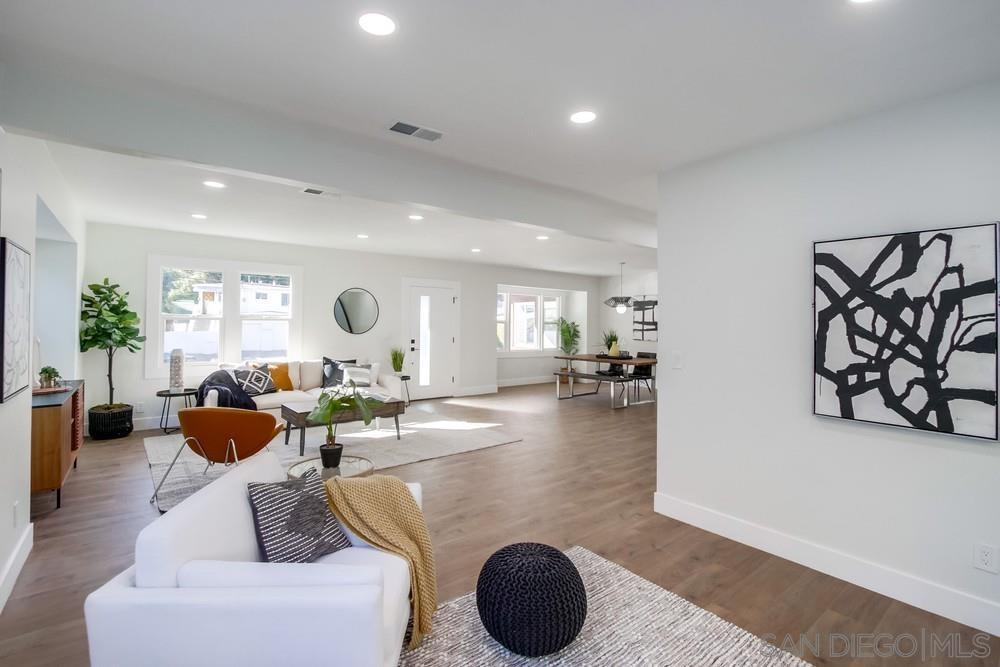 3003 Reynard Way