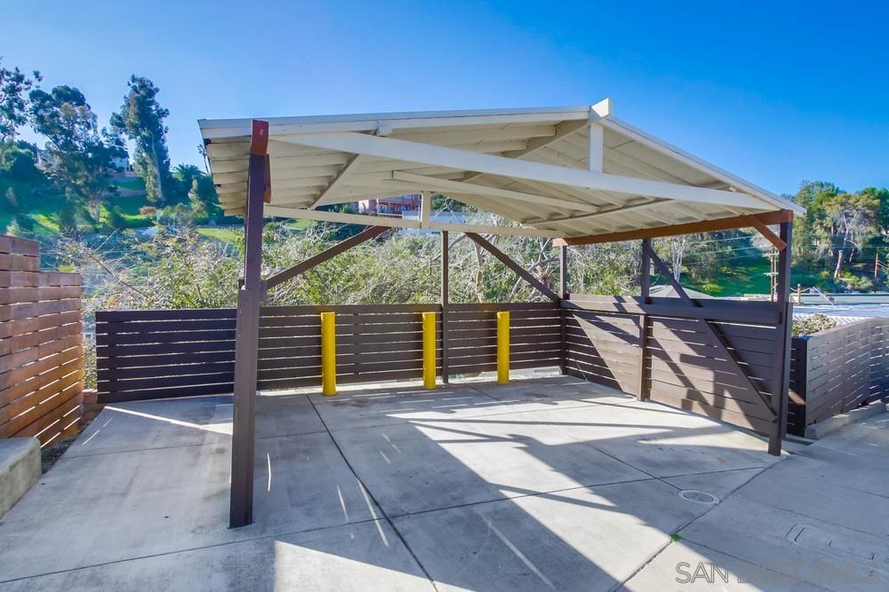 3003 Reynard Way