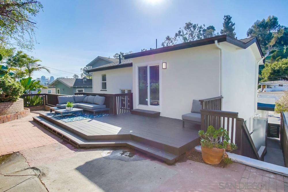 3003 Reynard Way