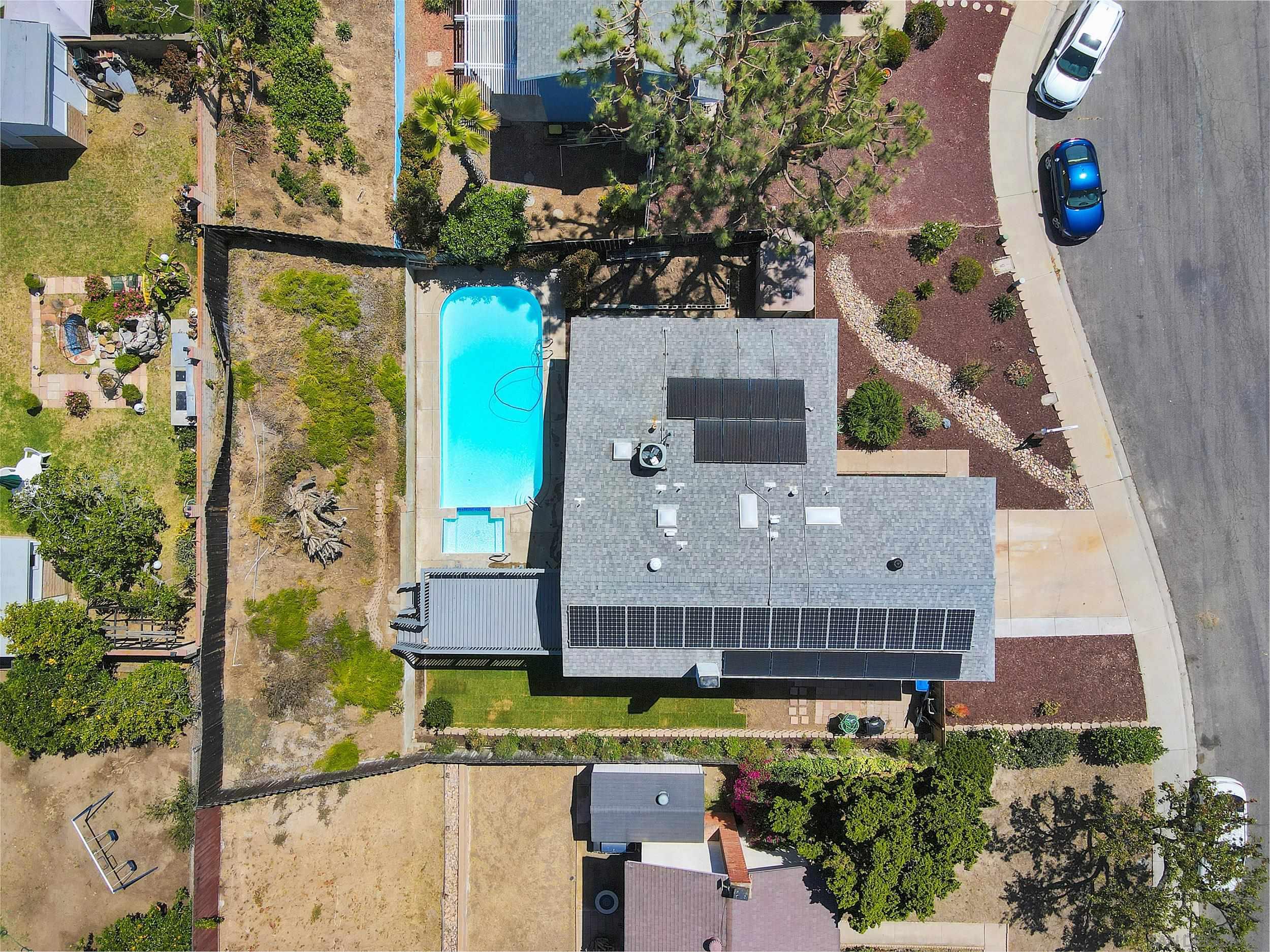 1233 Corte De Vela