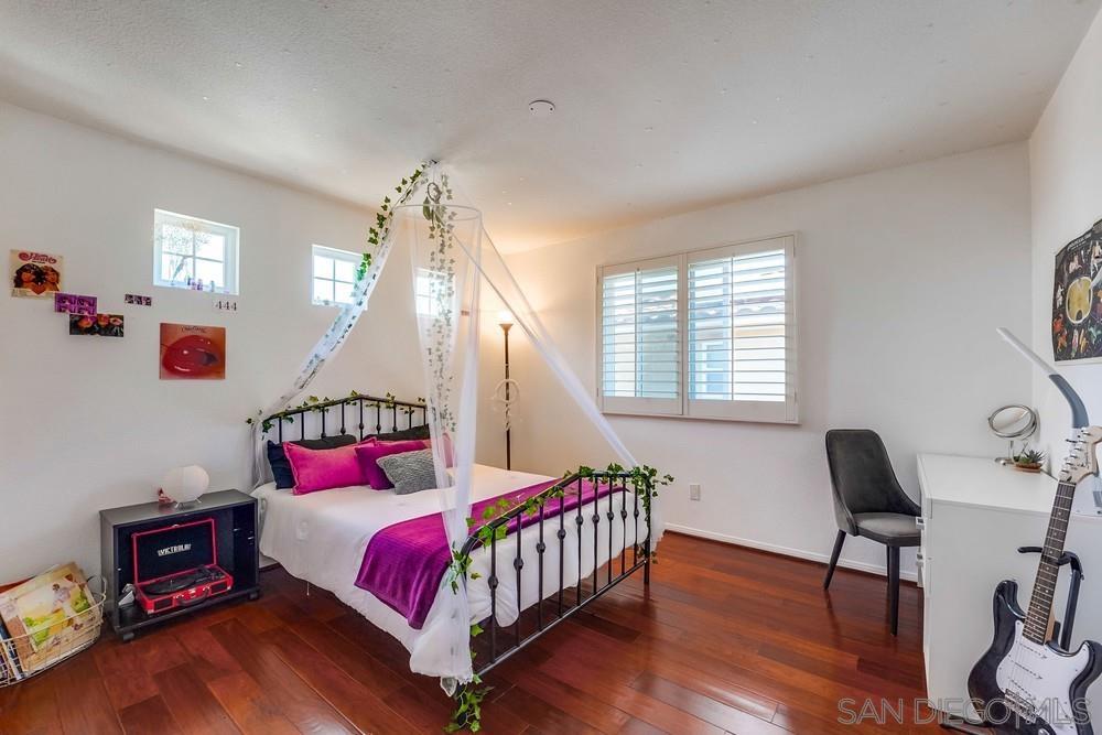 1483 Blairwood Ave.