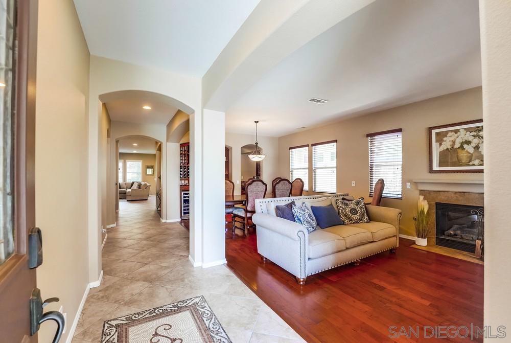 1483 Blairwood Ave.