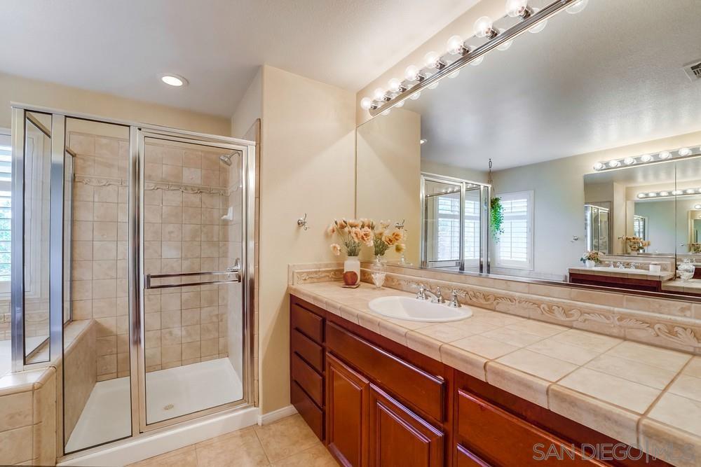 1483 Blairwood Ave.