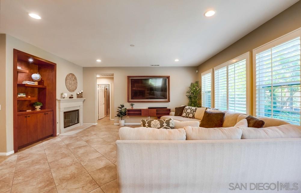 1483 Blairwood Ave.