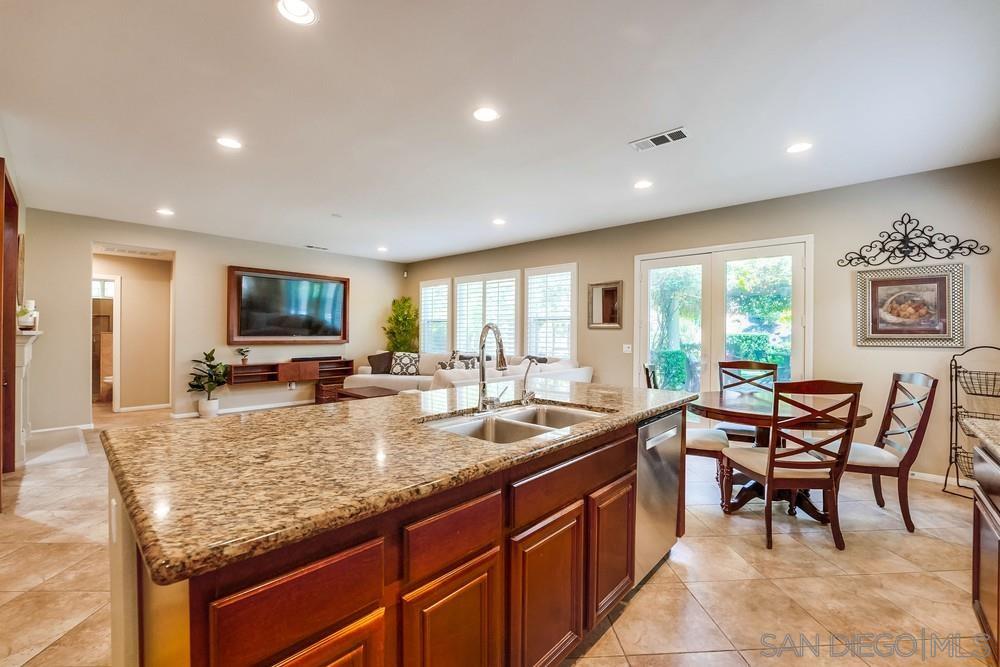 1483 Blairwood Ave.