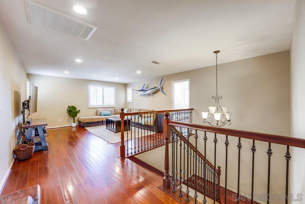 1483 Blairwood Ave.