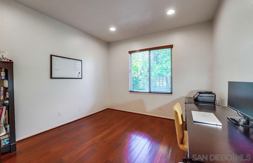 1483 Blairwood Ave.