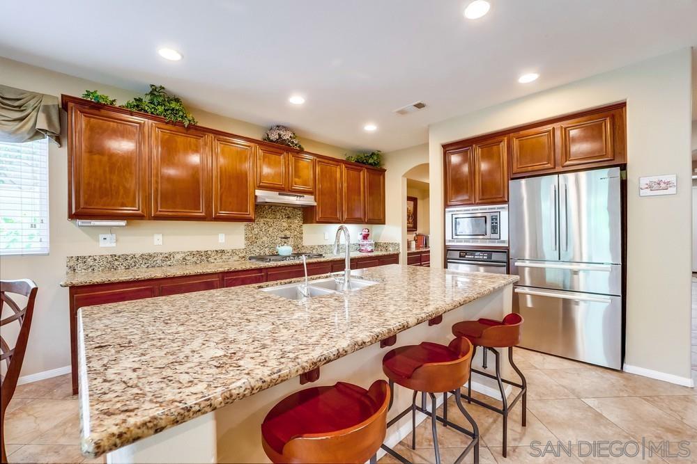 1483 Blairwood Ave.
