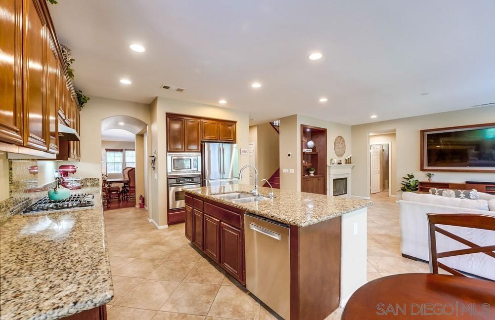 1483 Blairwood Ave.