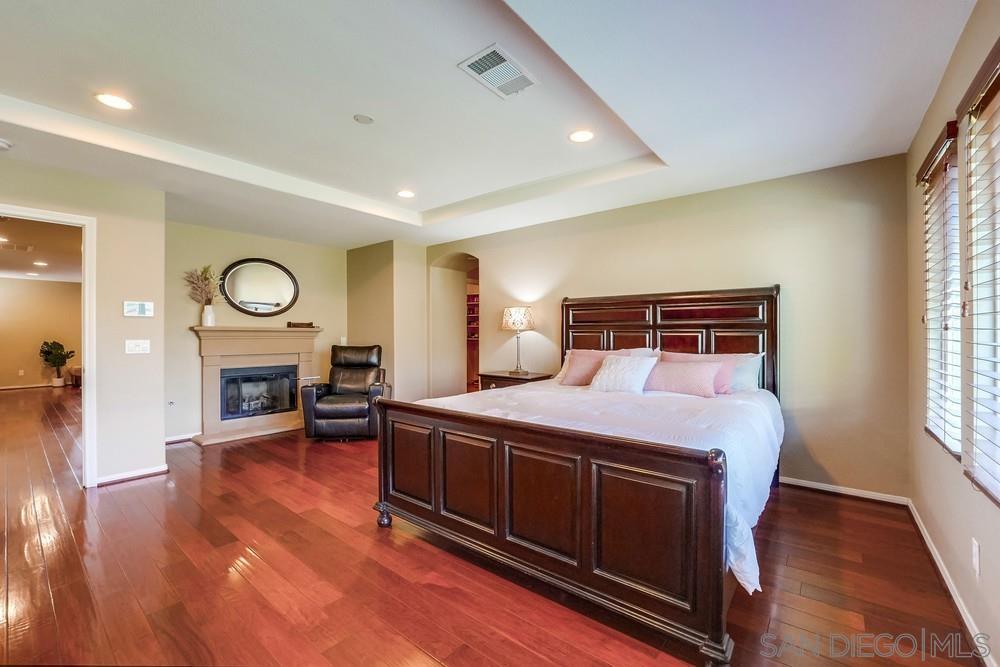 1483 Blairwood Ave.