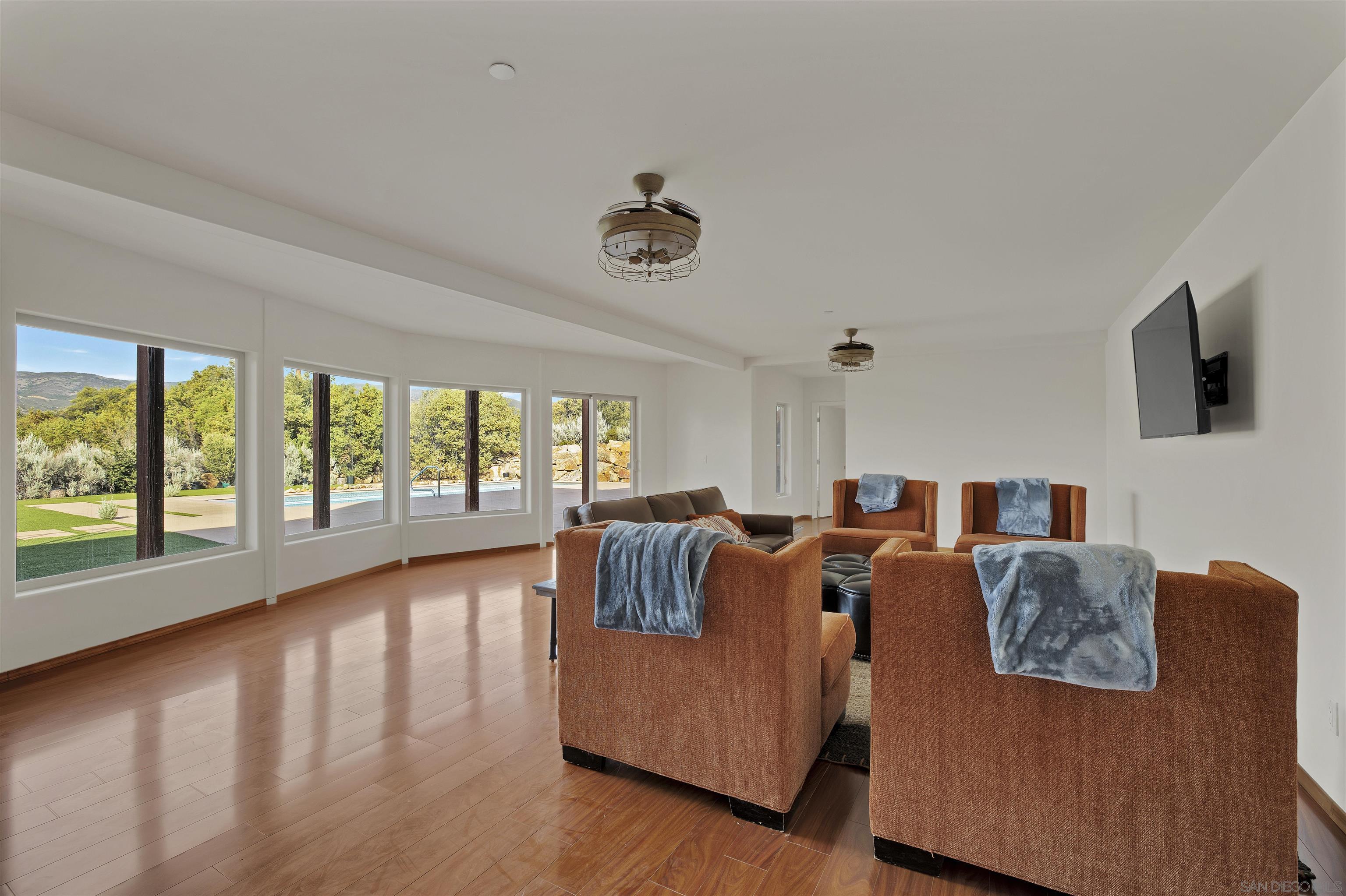 28732 Top Of The Pines Ln