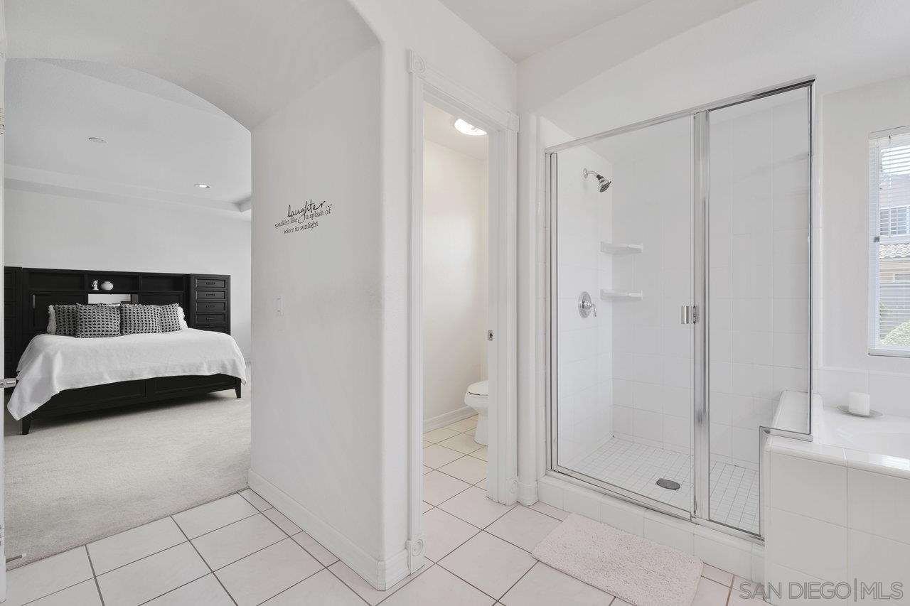 1215 Newcastle Ct