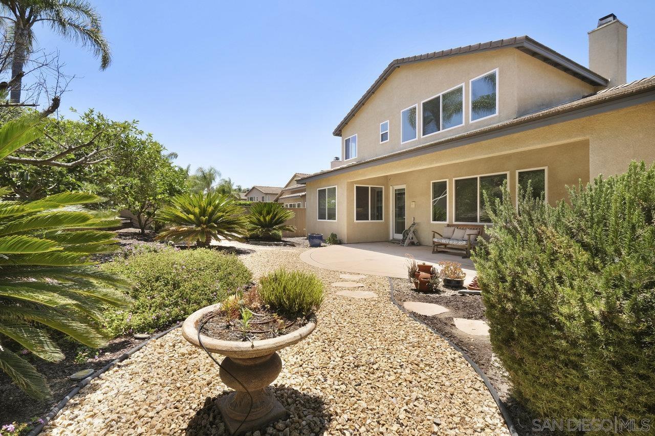 1215 Newcastle Ct