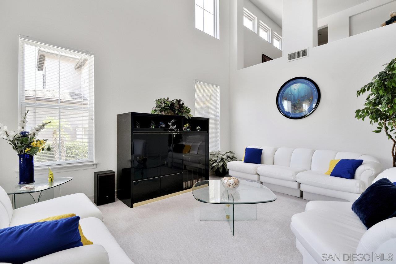 1215 Newcastle Ct
