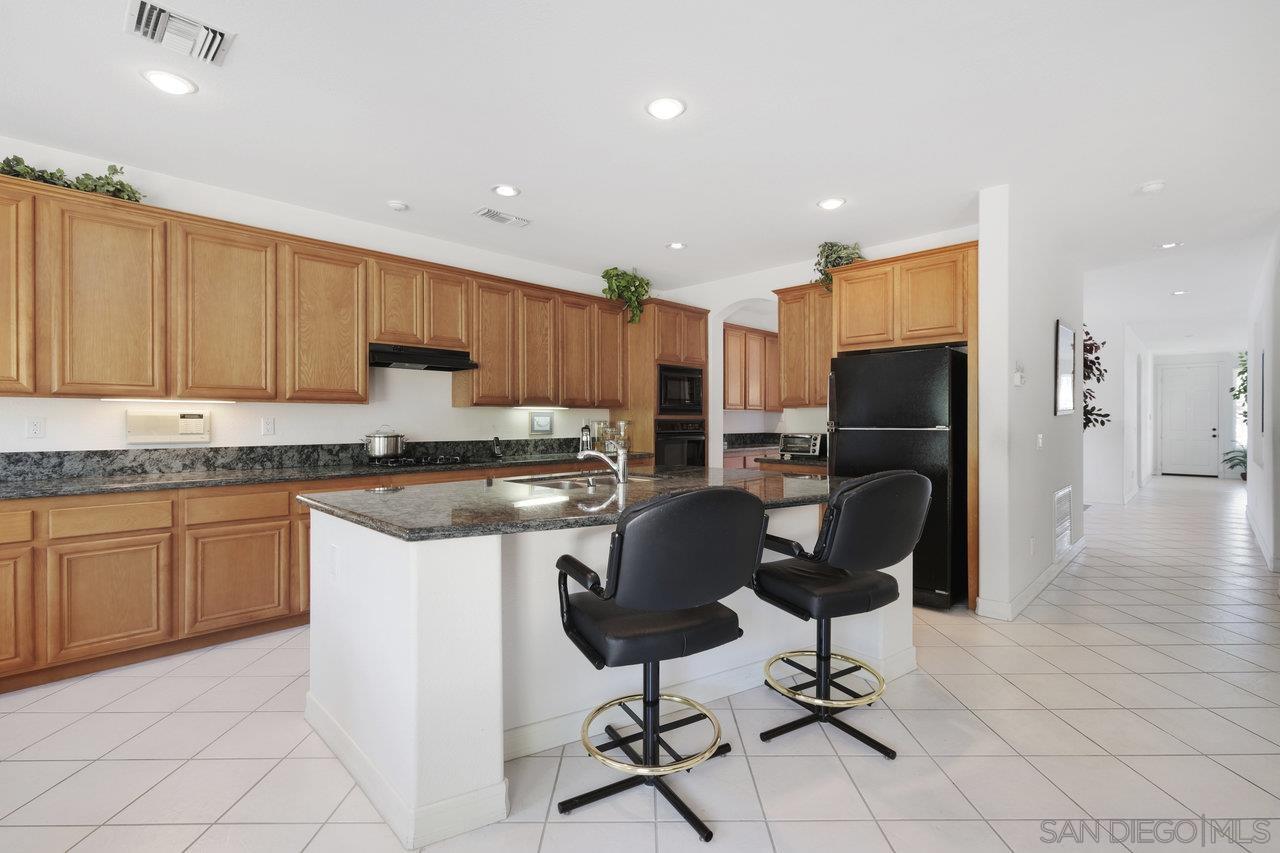 1215 Newcastle Ct
