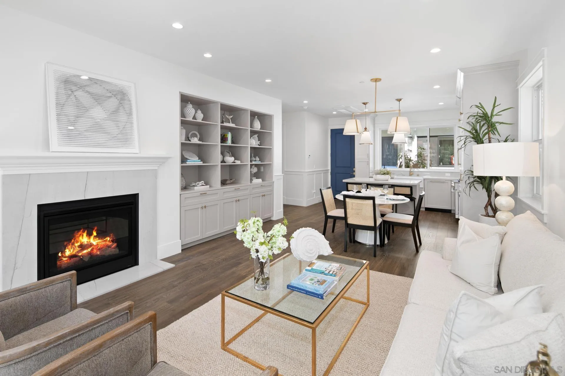 556 G Ave