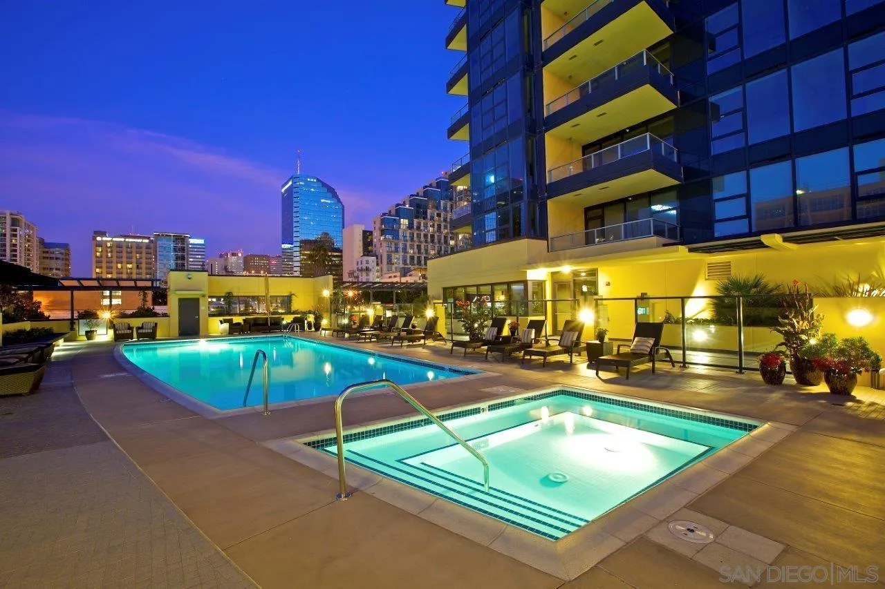 1325 Pacific Hwy # 110